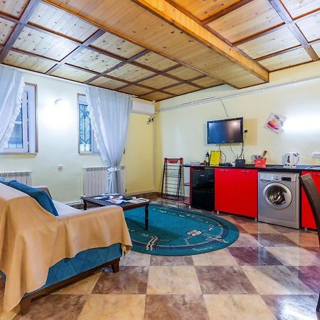 Salomes Apartment Tuti Borjomi Luaran gambar
