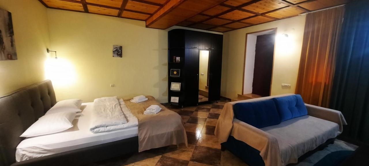 Salomes Apartment Tuti Borjomi Luaran gambar