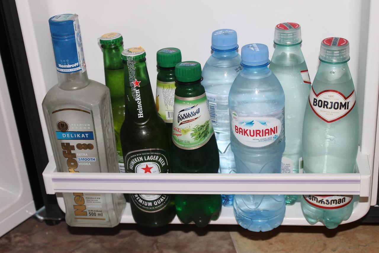 Salomes Apartment Tuti Borjomi Luaran gambar