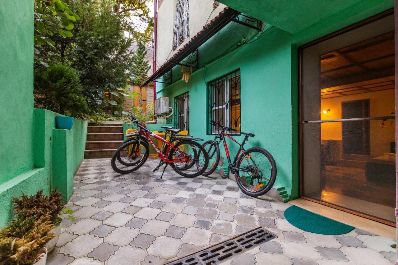 Salomes Apartment Tuti Borjomi Luaran gambar